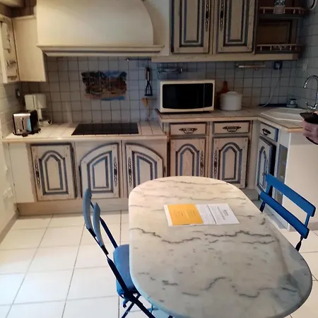 La Maison Bleue 2 A 5 Pers 200m Holiday home Gruissan